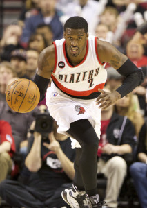 Feb 22, 2015; Portland, OR, USA;  Portland Trail Blazers guard Wesley Matthews (2) dribbles the ball up court against the Memphis Grizzlies at Moda Center at the Rose Quarter. Mandatory Credit: Jaime Valdez-USA TODAY Sports