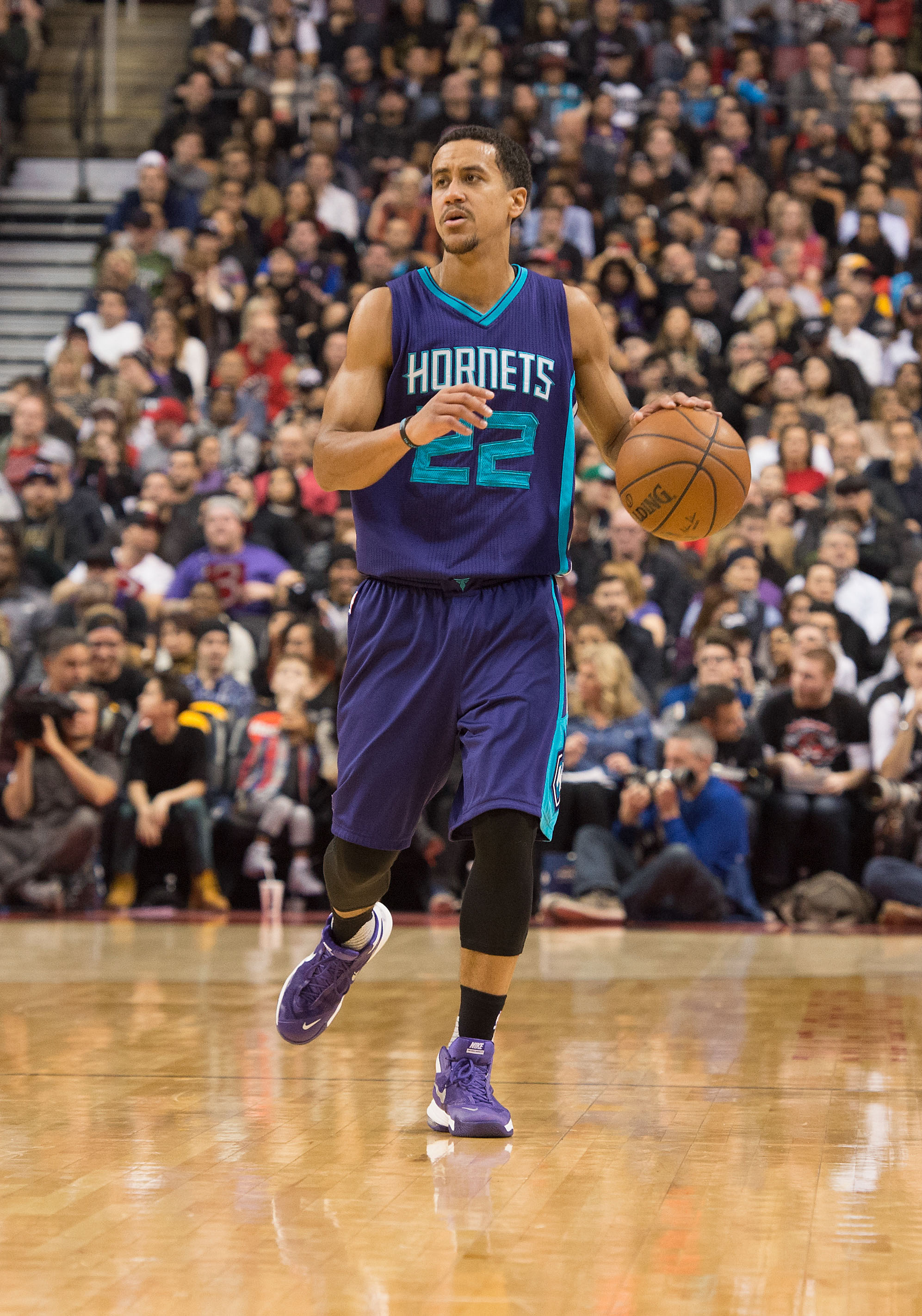 Hornets To Sign Brian Roberts