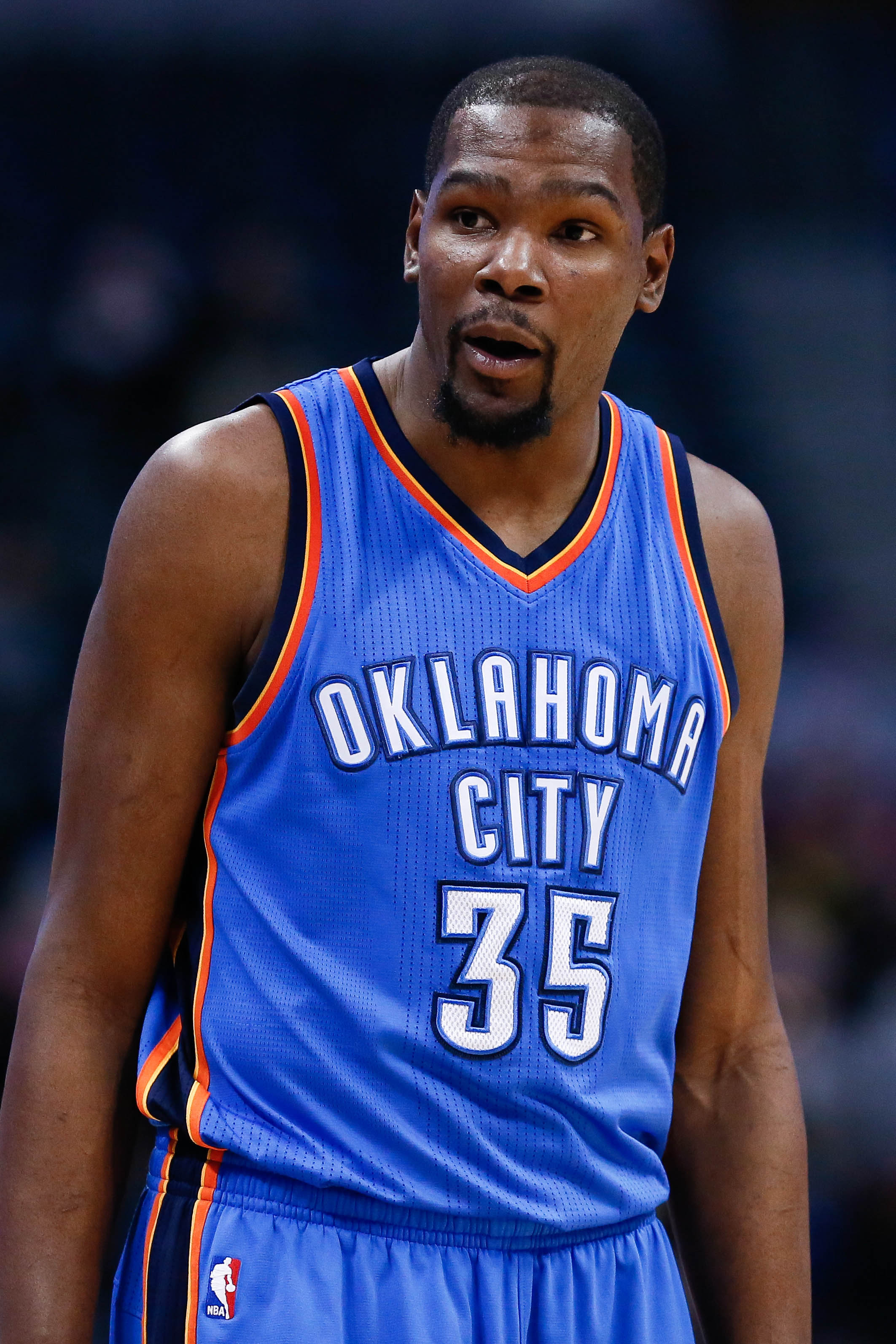 Kevin Durant Signs With Warriors