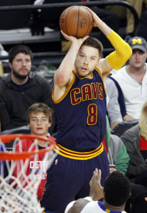 Matthew Dellavedova vertical