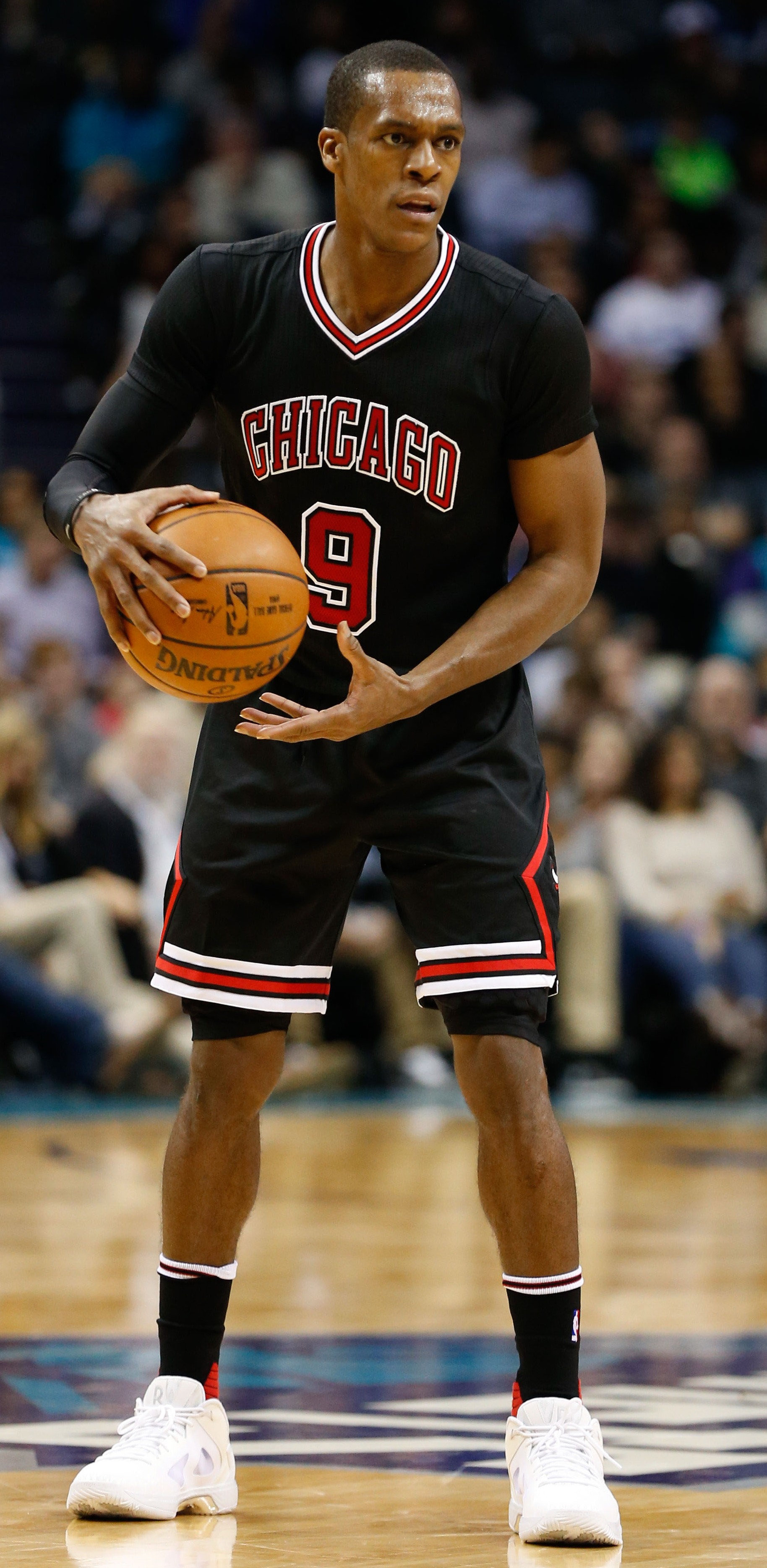 Rajon Rondo waived by Chicago Bulls