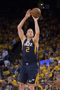 Jazz sign Ingles to contract extension