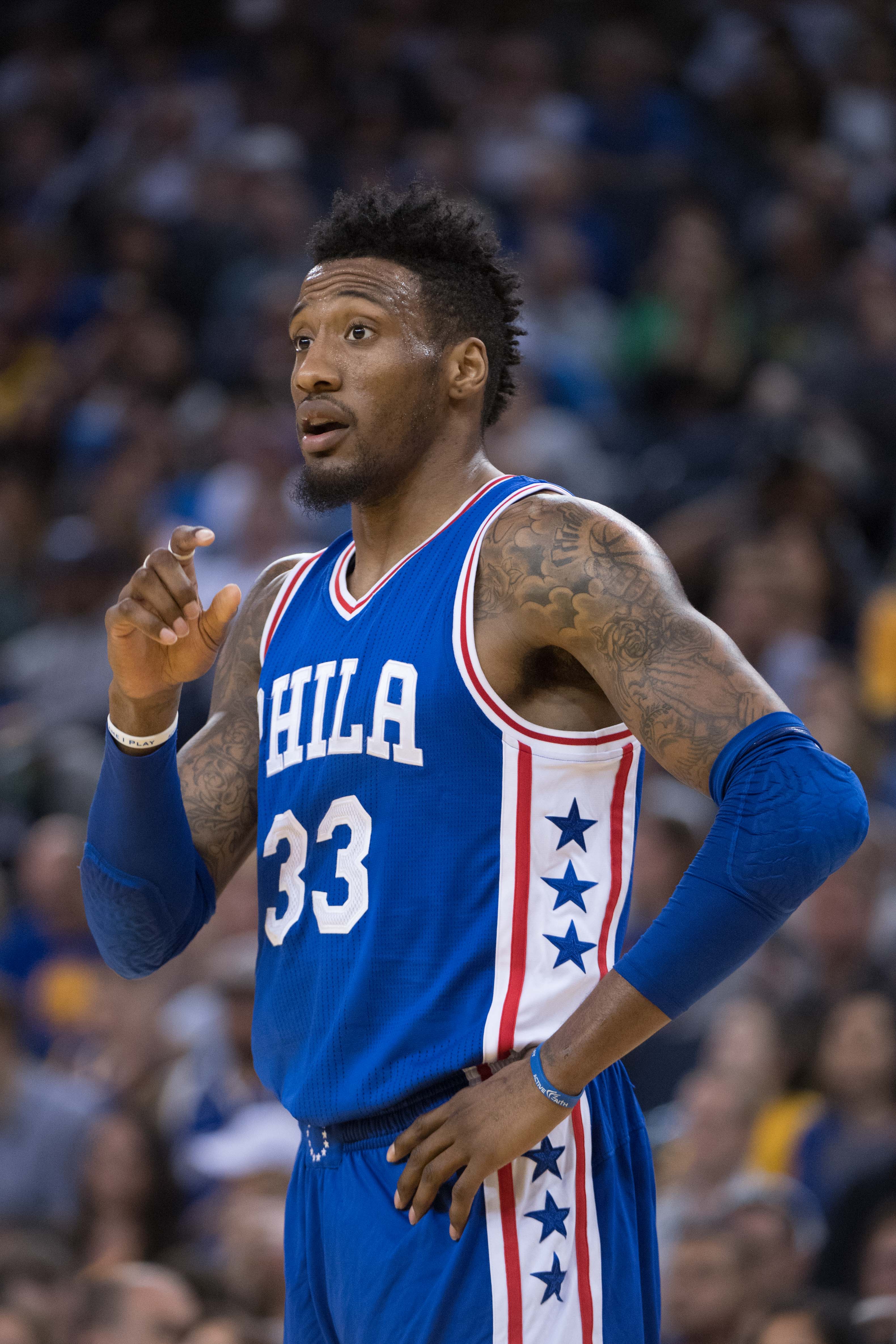 Robert Covington signs two-year extension with Clippers