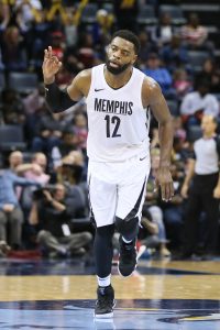 Warriors to meet with free-agent guard Tyreke Evans