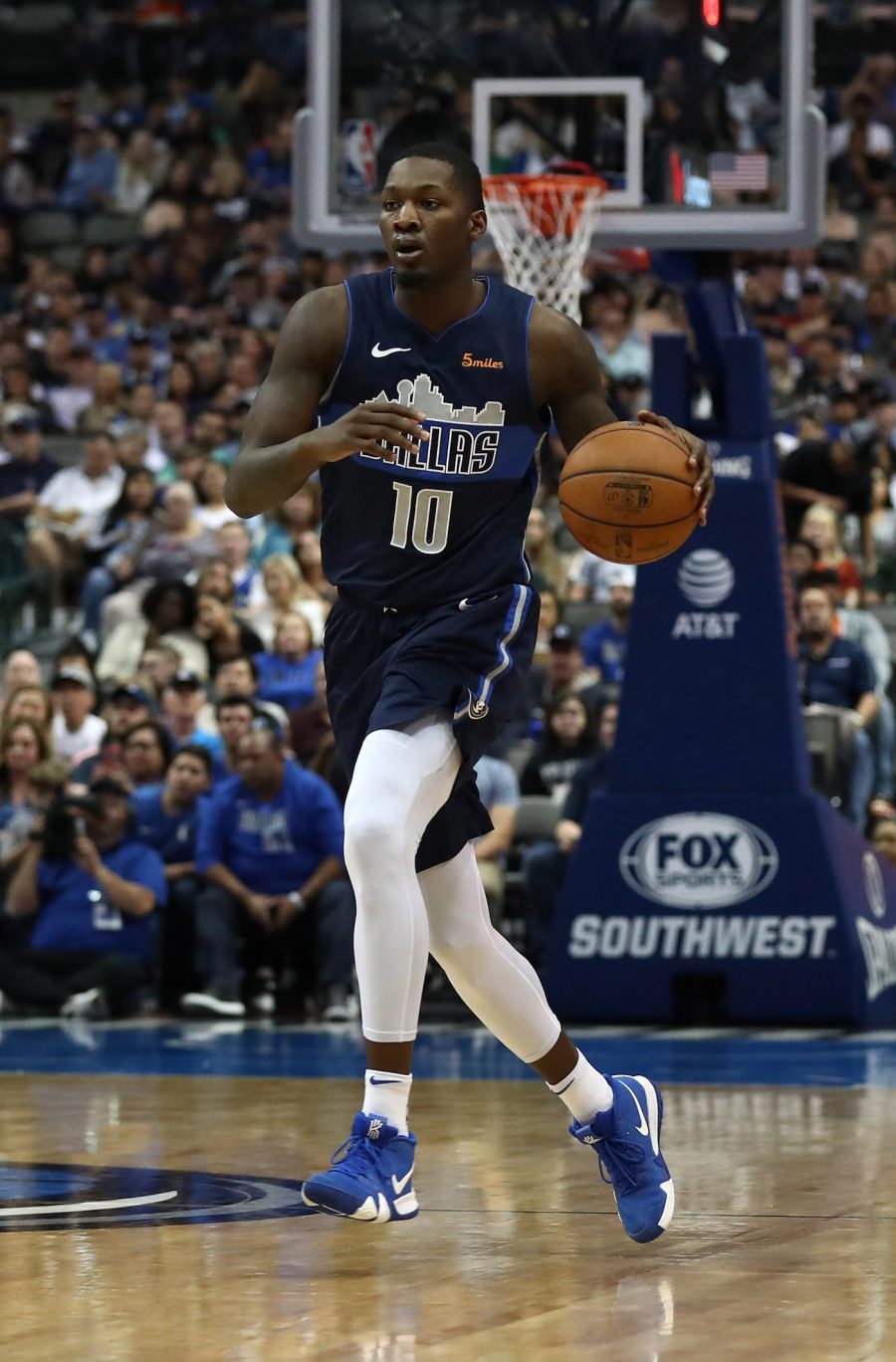 Dorian Finney-Smith Re-Signs With Mavericks | Hoops Rumors