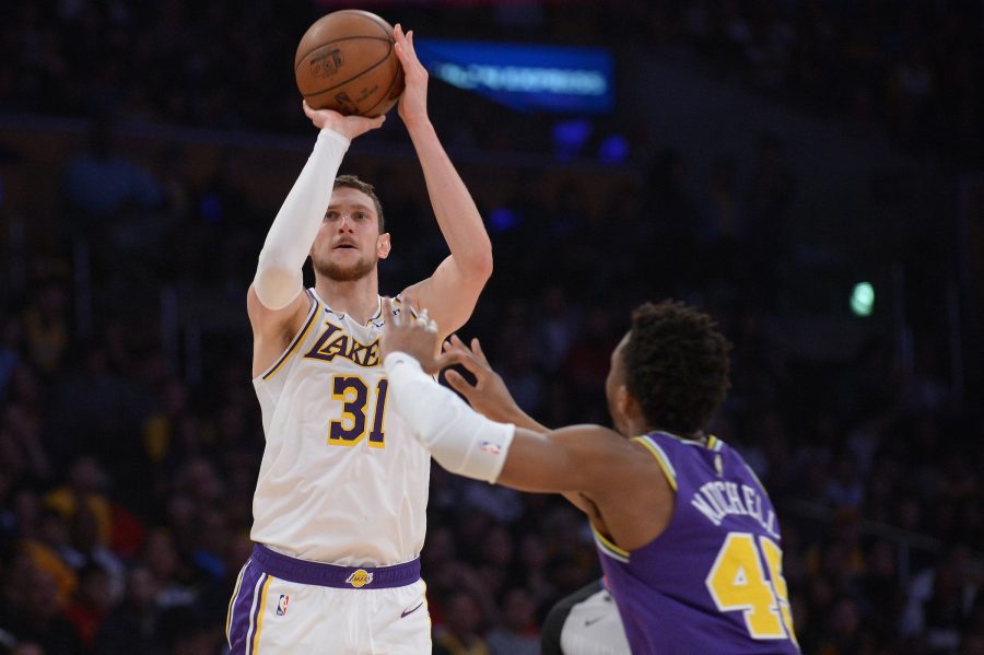 Thunder Sign Mike Muscala | Hoops Rumors