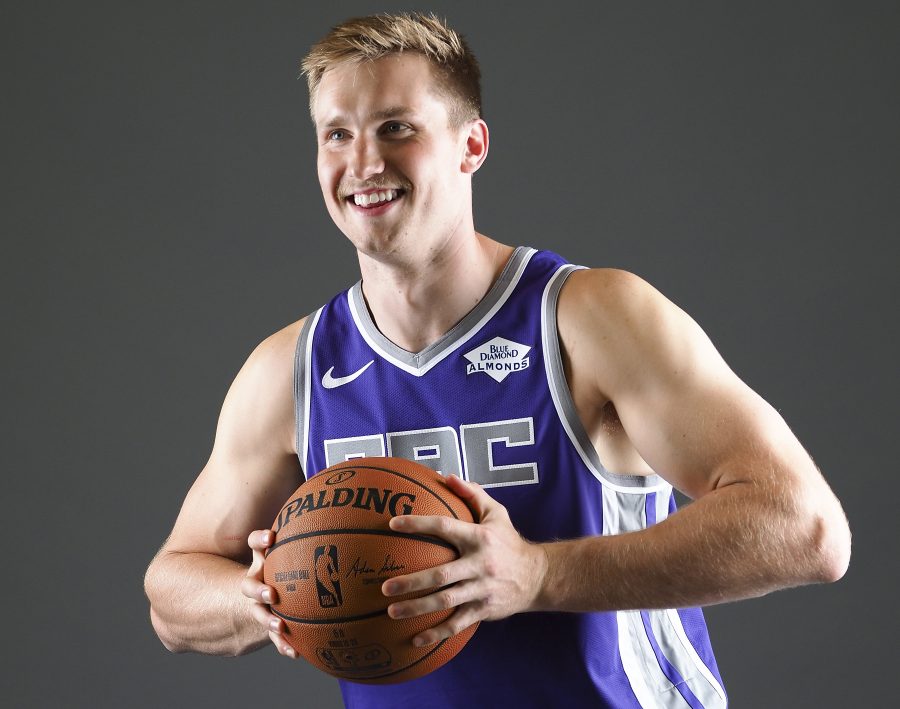 Kings Sign Big Man Eric Mika To 10Day Contract Hoops Rumors