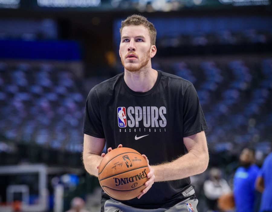 Spurs' raise expectations for Jakob Poeltl after last year's playoffs