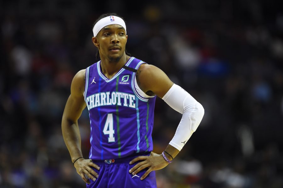 Let's appreciate the Charlotte Hornets' throwback jerseys
