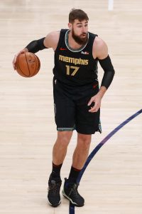Memphis Grizzlies trade Jonas Valanciunas to New Orleans Pelicans