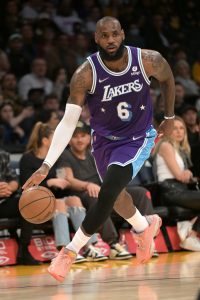 NBA 2022: LeBron James signs new LA Lakers deal, contract, net