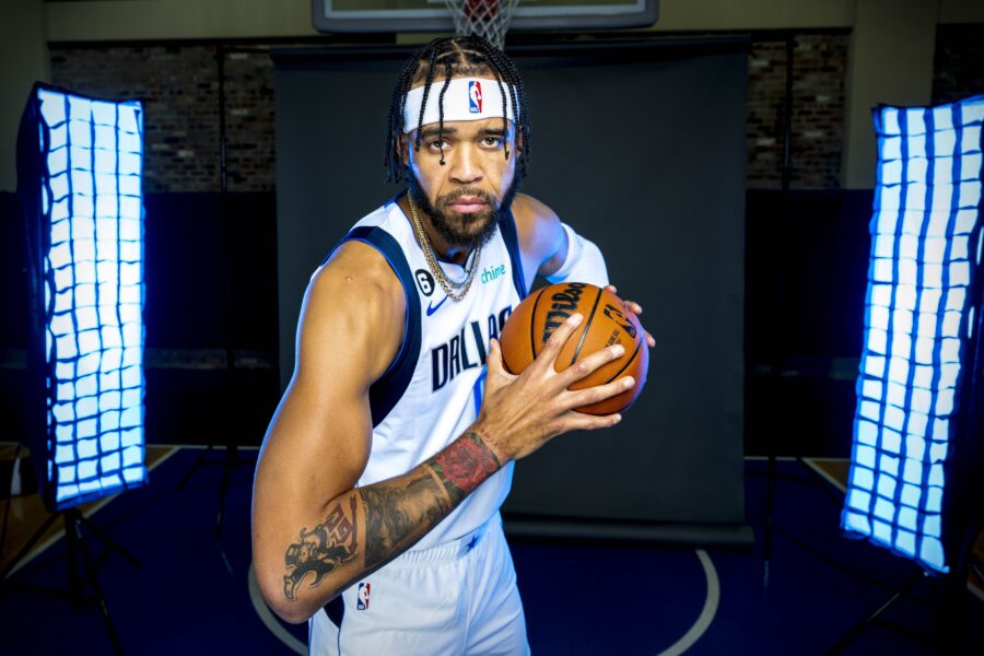 Mavs get depth, upside in free agent center JaVale McGee