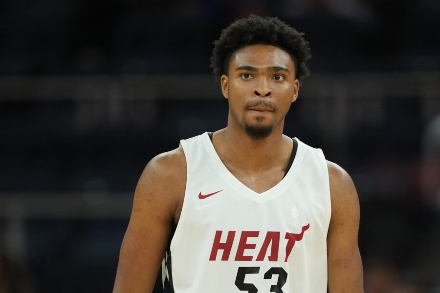 Lakers Waive Bryce Hamilton
