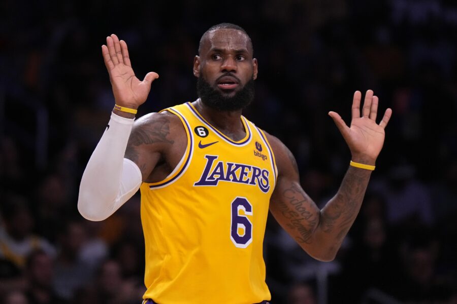 LeBron James Expected To Return On Friday