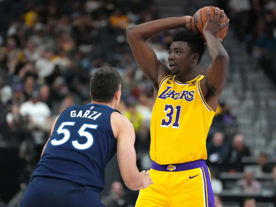 Denver Nuggets trade for Lakers' Thomas Bryant, ESPN reports