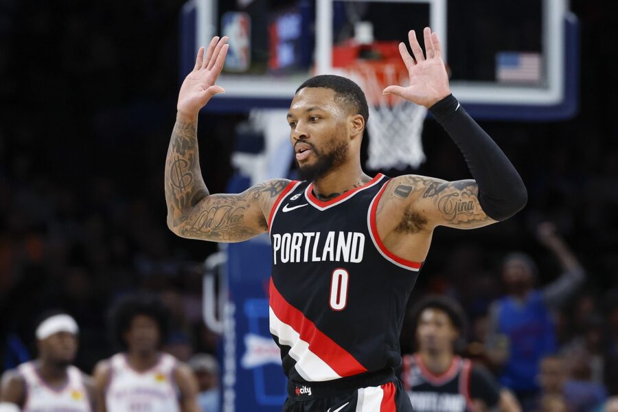 Basketball Forever - Damian Lillard was asked who he'd choose to
