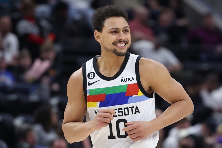 bryn forbes t shirt