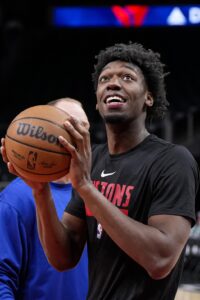 Warriors trade James Wiseman to Pistons in 4-team deal