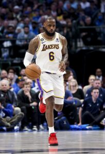 Lakers Season Previews: What will LeBron James look like in year
