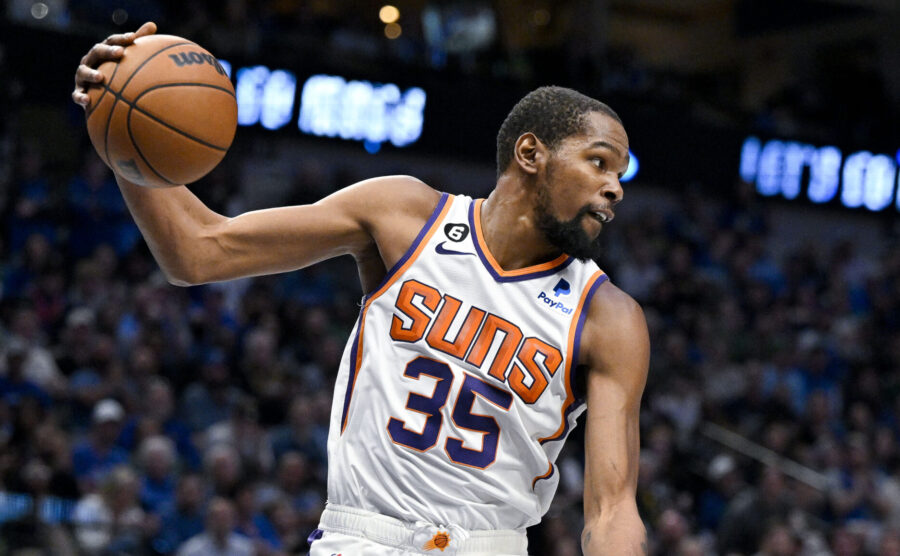 Kevin Durant Phoenix Suns Autographed 16 x 20 Layup Versus