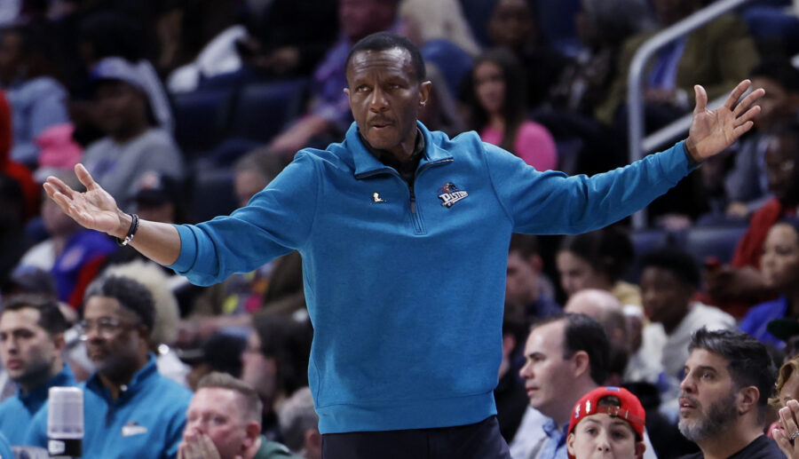 Coaching Changes May Be Coming In Detroit, Toronto, Houston Hoops Rumors