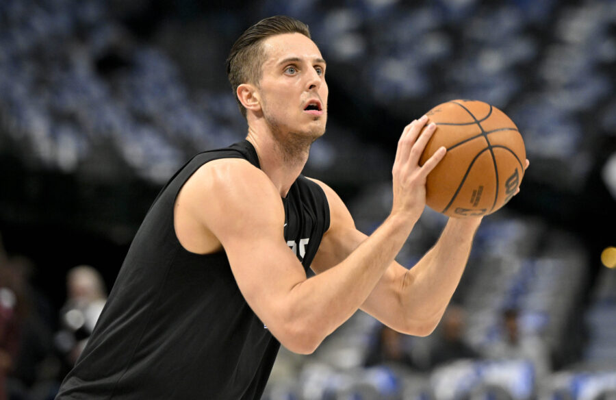 San Antonio Spurs Season Preview: Zach Collins Extension Solidifies Future  - Sports Illustrated Inside The Spurs, Analysis and More