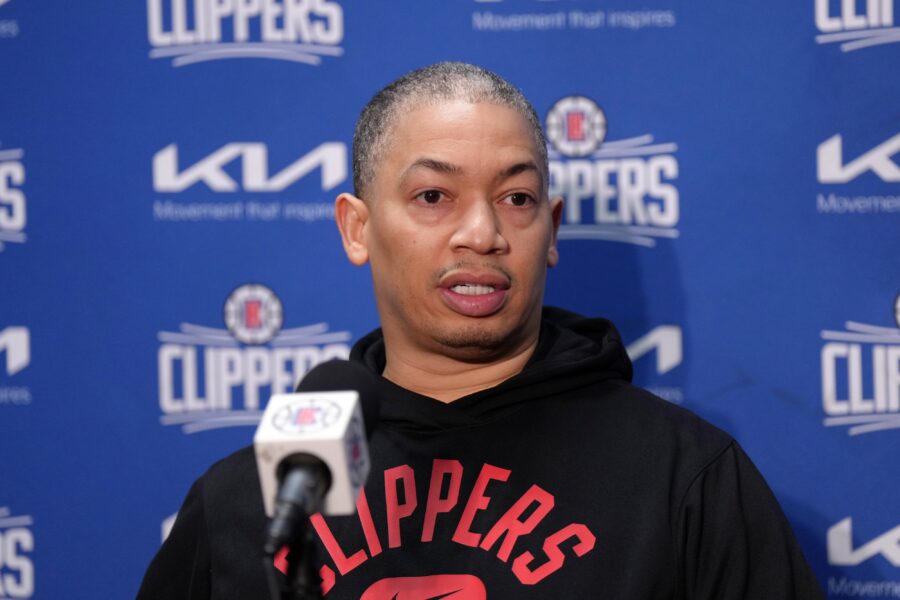 [情報] 快艇提前把 Tyronn Lue 的最後一年合約轉全額保障