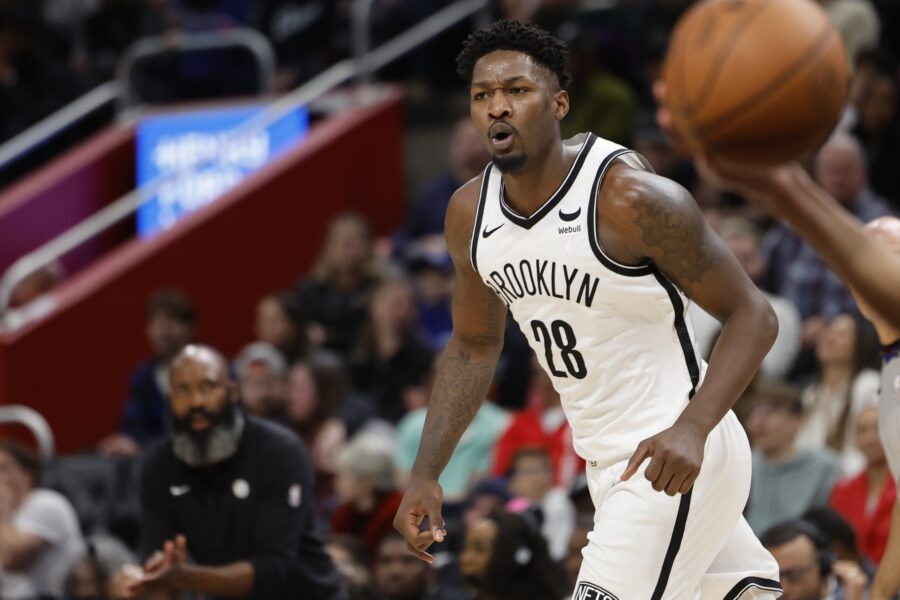 Kings' Trade Interest in Nets Forwards and Latest NBA Injury Updates