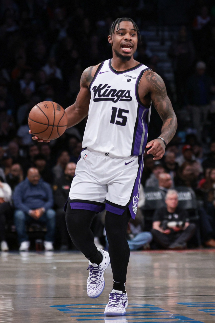 Kings Trade Davion Mitchell, Sasha Vezenkov To Raptors | Hoops Rumors