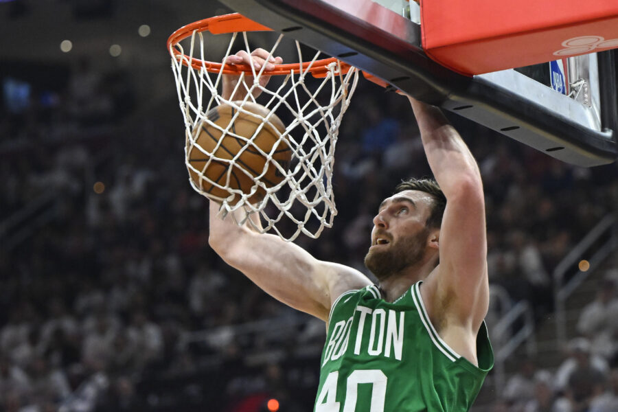 Celtics Notes: Kornet, Tillman, Mazzulla, Brogdon, NBA Cup