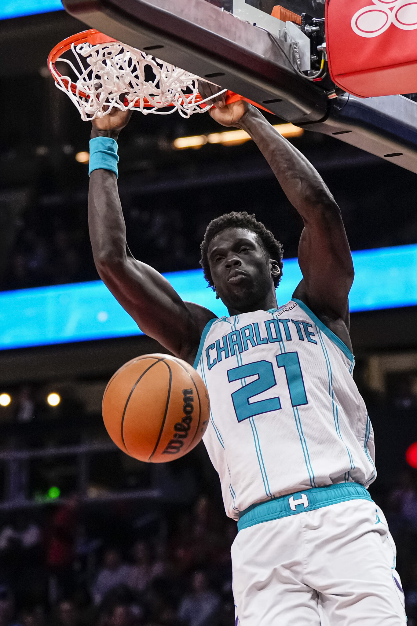 JT Thor Agrees To Two-Way Contract With Cavaliers | Hoops Rumors