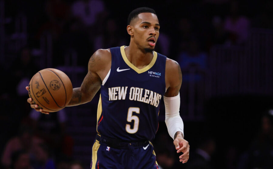 Dejounte Murray Breaks Hand In Pelicans Debut | Hoops Rumors