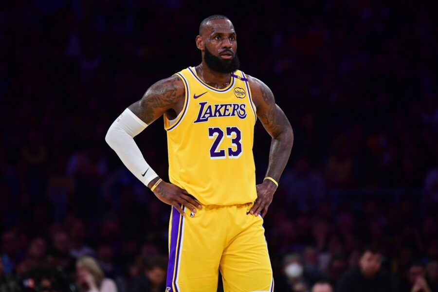 Lakers Rumors: LeBron, Kessler, Richards - Hoops Rumors