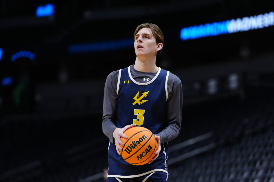 Jazz, Hayden Gray Agree To Two-Year Contract