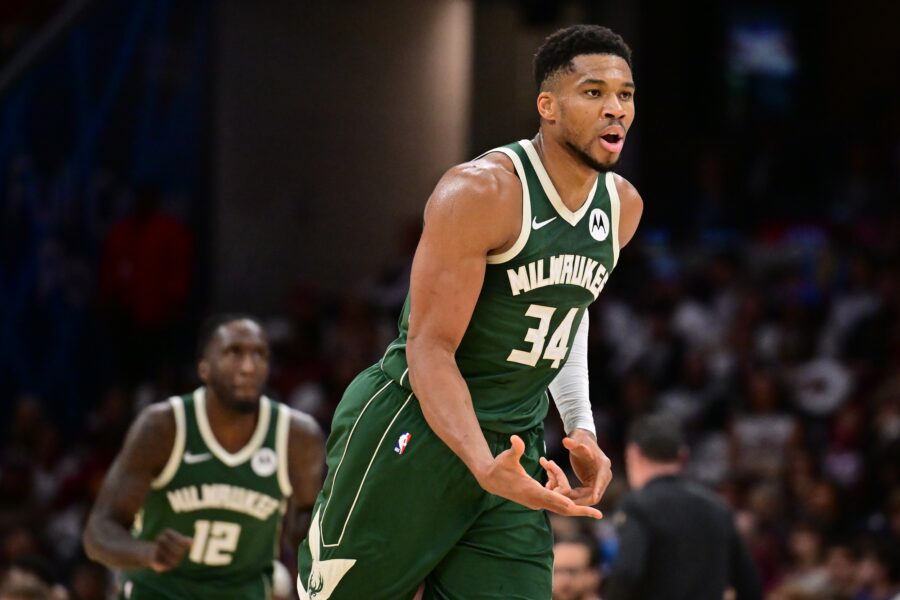 Trade Notes: Giannis, Rockets, Vucevic, Middleton
