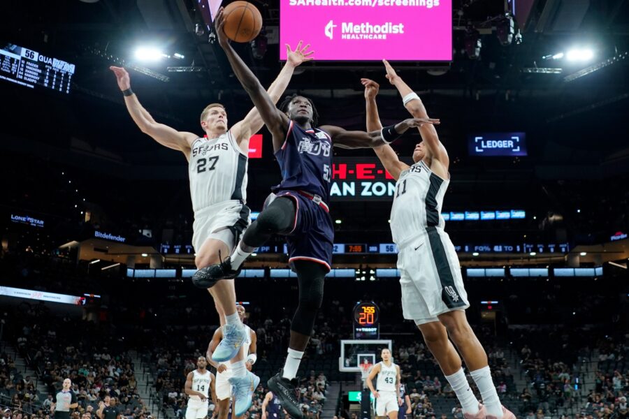 International Notes: Oladipo, Giles, Wilson, Lauvergne