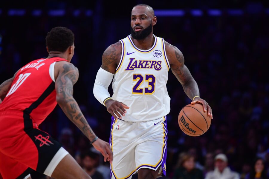 Pacific Notes: LeBron, Ayton, Melton, Green, Kings