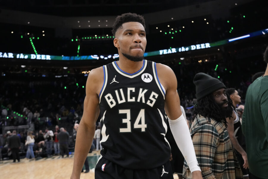 
		Comment on Giannis Antetokounmpo Expected To Be Sidelined Several Weeks Due To Calf Injury by BeachGuy 2		